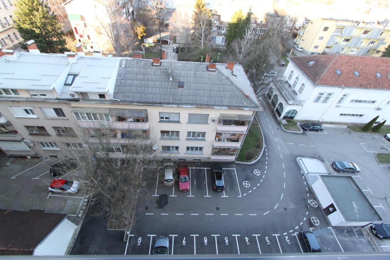 Downtown Apartment Banja Luka Exteriör bild